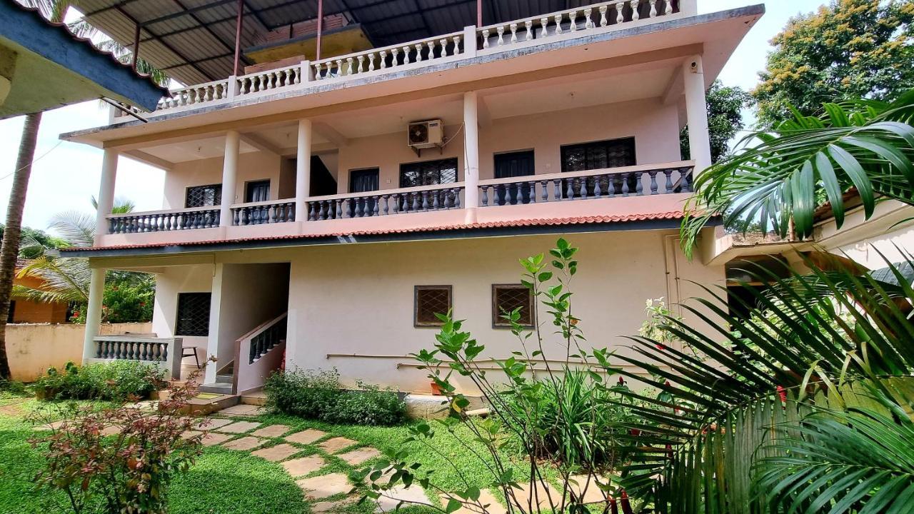 Garden Villa Vagator Exterior foto